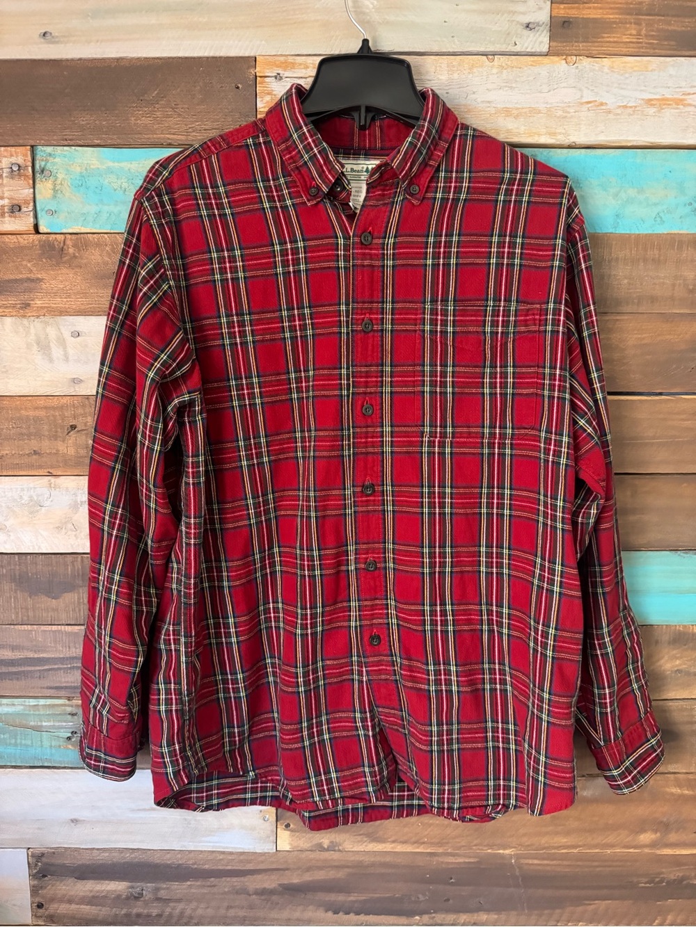 L.L. Bean Scotch Plaid Flannel Button Down Shirt Red Tartan Men's | Size M